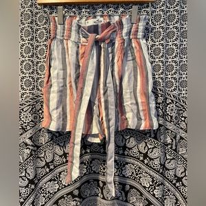 Hollister - Paper Bag shorts Ultra High Rise - XS